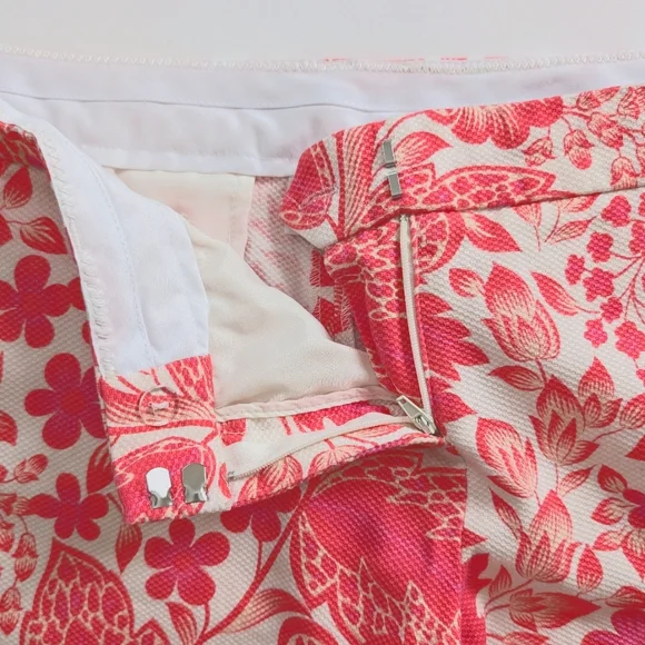 Kenar Floral Women's Shorts - Picture 5 of 6